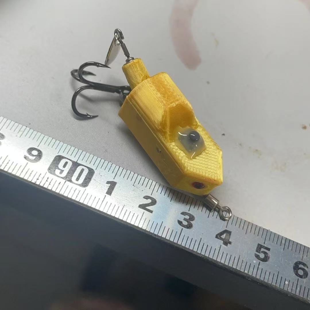 New biomimetic electric rotating spinner electronic fish rechargeable lure