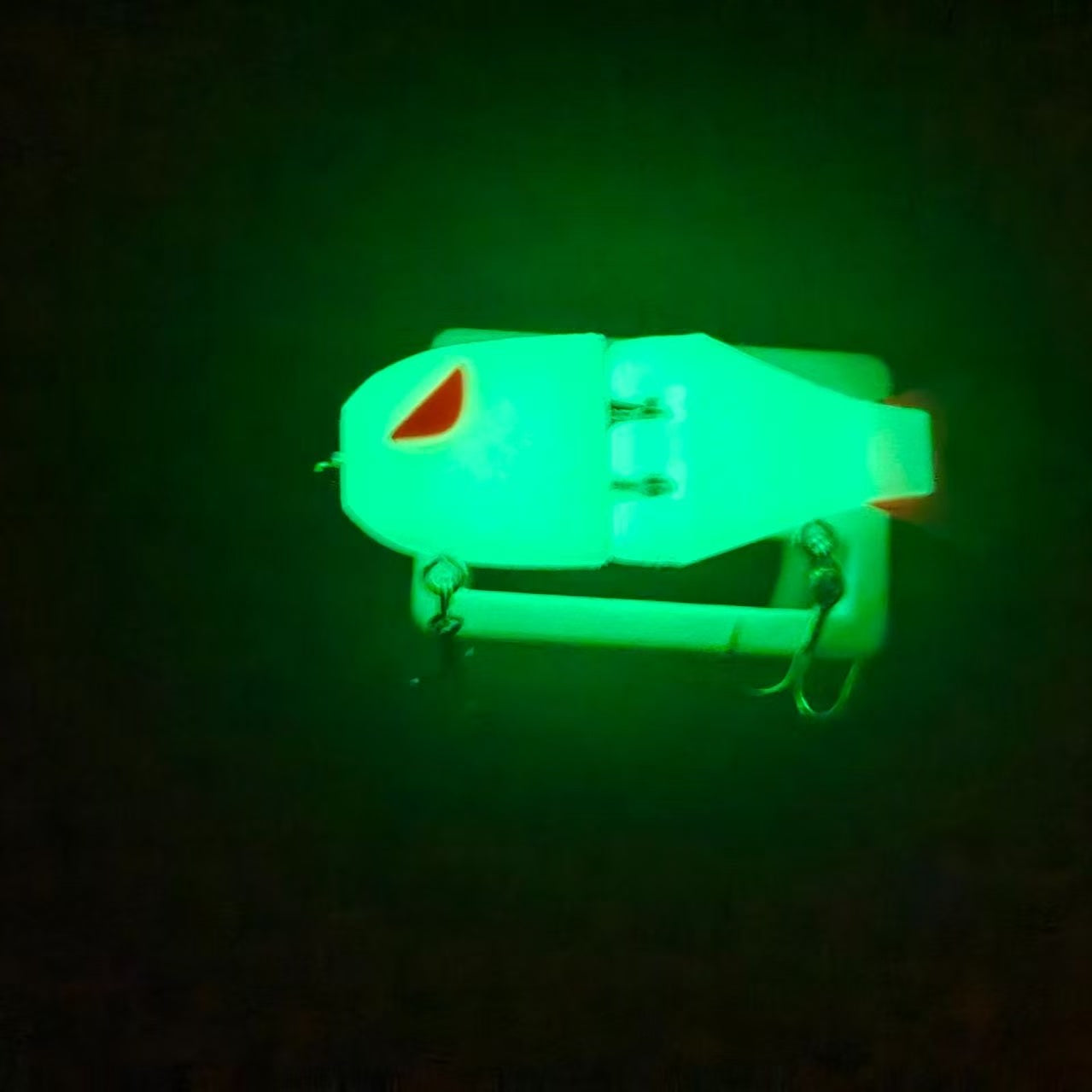 Night fishing luminous lure, highly effective fish attractant x60, 6cm long, glittery spinner for sea fishing.