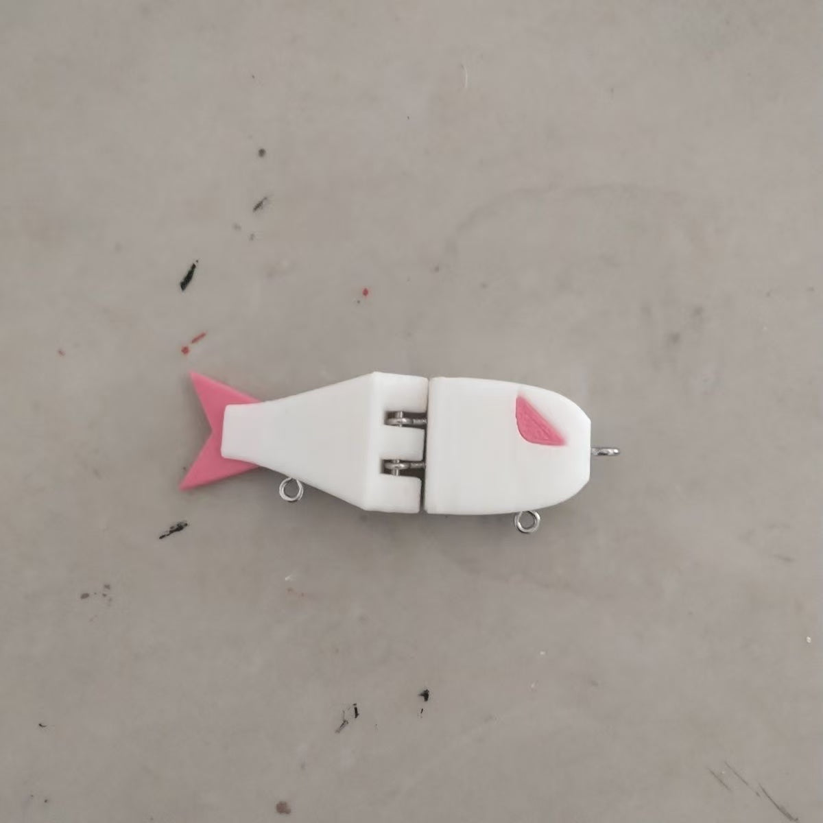 Night fishing luminous lure, highly effective fish attractant x60, 6cm long, glittery spinner for sea fishing.